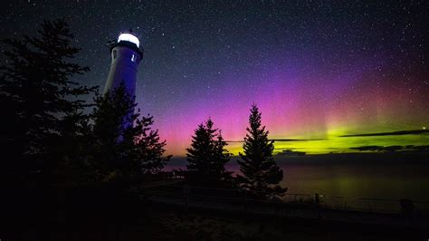 aurora borealis northern michigan